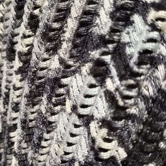 ALBERTO MAKALI BLACK/WHITE BOAT NECK EMBELLISHED BATWING WOMEN TOP SIZE M - Picture 9 of 11